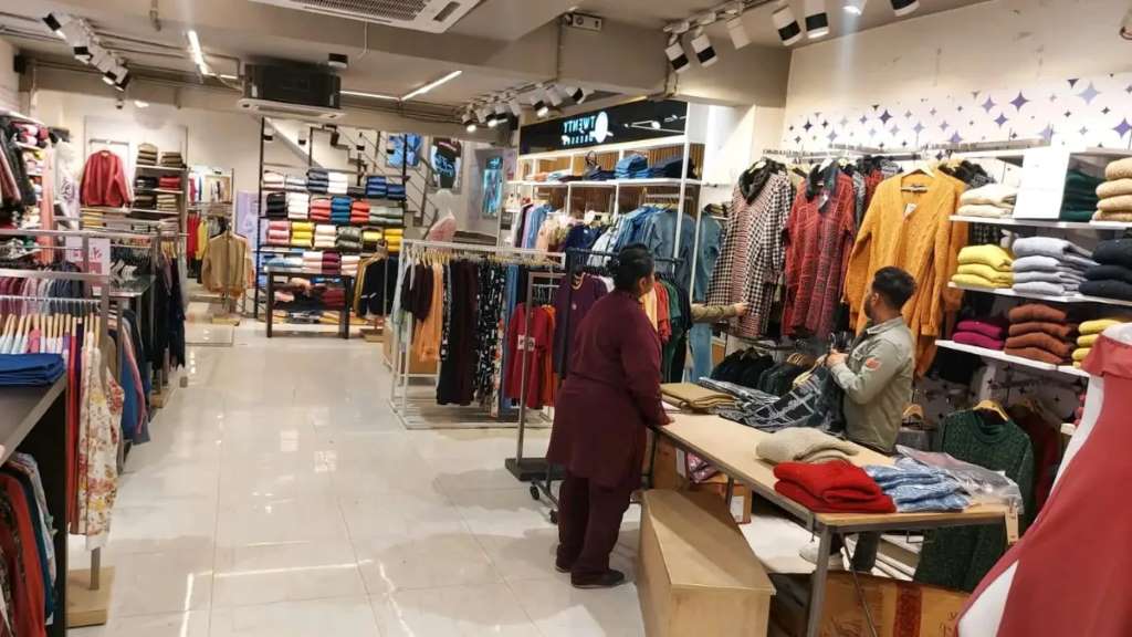 India's Retail Boom Fizzles, But Hope Remains